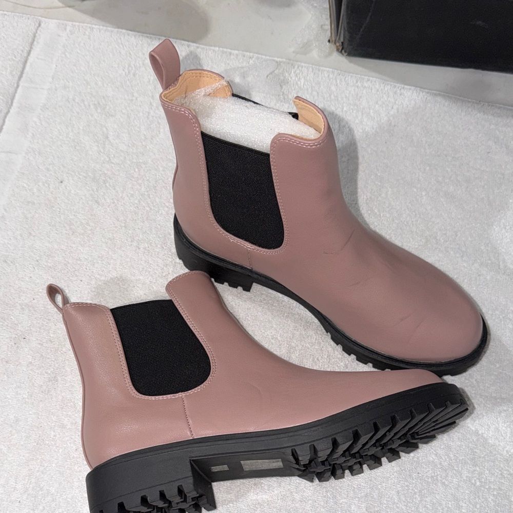 Journee Collection Mauve Chelsea Lug Ankle Boots
